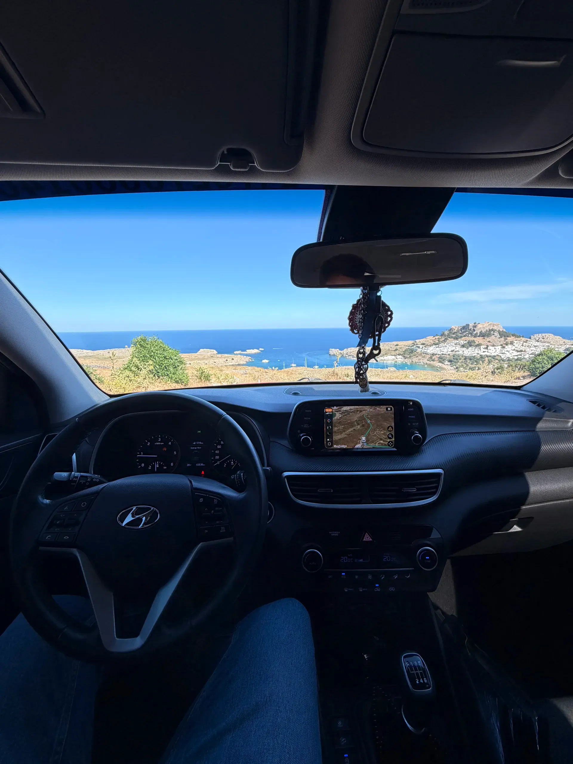 Hyundai Tucson transfer vehicle photo