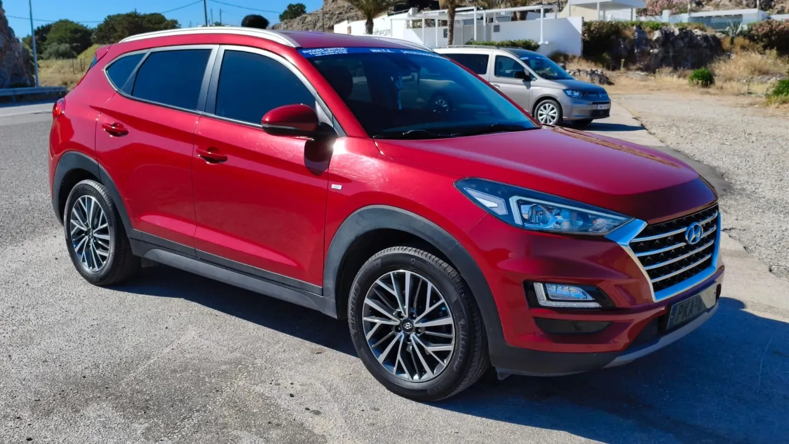 Hyundai Tucson transfer vehicle photo